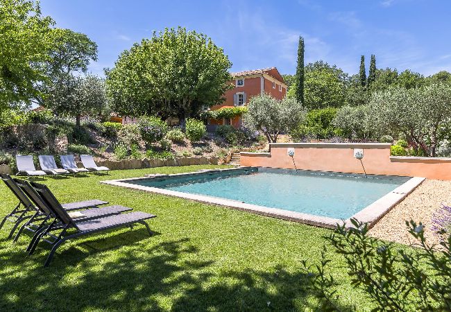 Ferienhaus in Saint-Saturnin-lès-Apt - 659 - La Maison du Bonheur