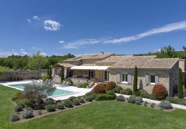 Ferienhaus in Gordes - 730 - Le Grand Bleu